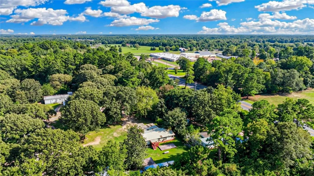 21 Pine Road Coldspring, TX 77331