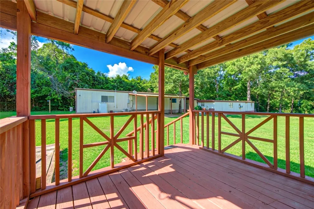 21 Pine Road Coldspring, TX 77331