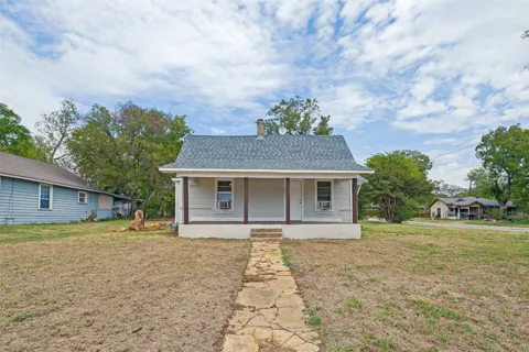 1801 W Bond Street