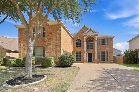 736 Mulberry Lane