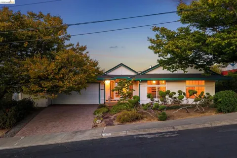 1540 Encanto Place