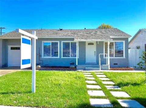 7512 Balboa Boulevard