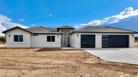 15271 Sycamore St.