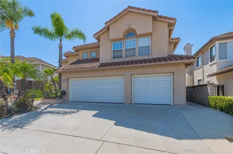 22661 White Oaks