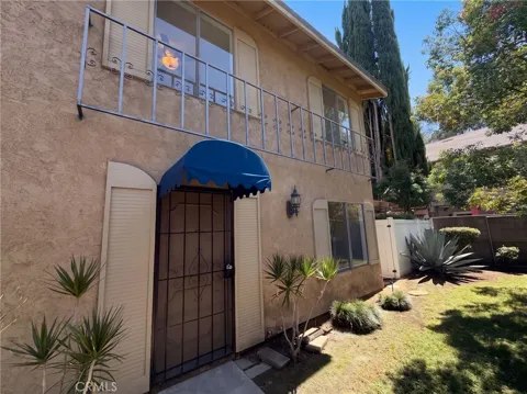 912 S Mountain #Apt D
