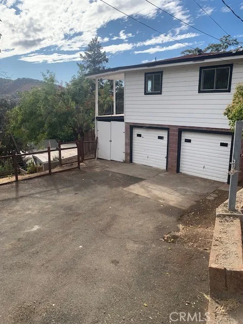 4673 W 40th
