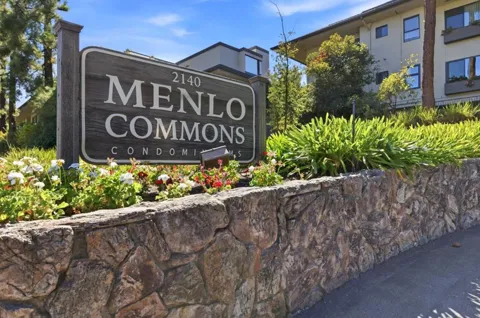 2140 Santa Cruz Avenue #A207