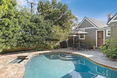 1494 Glenneyre