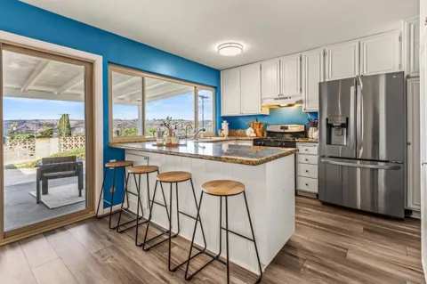 6796 Greenbrier Court