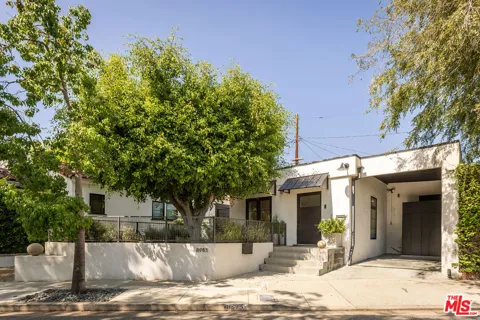 8985 Lloyd Place