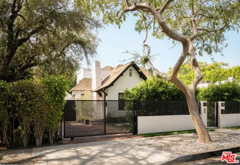 543 Westmount Drive