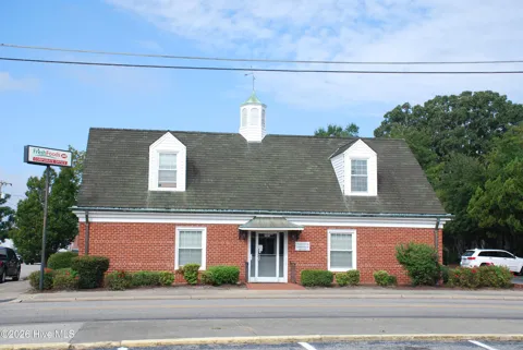 301 Pine Street