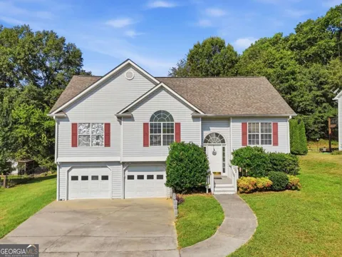 104 Twin Oaks DR