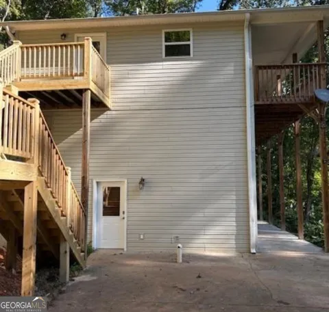 104 Travelers LN