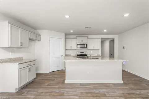 5026 Crest Court