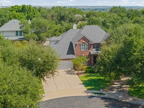 2116 Maidstone Cove