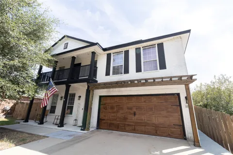 2211 Memory Lane