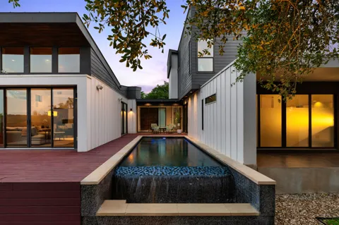 15206 General Williamson Drive