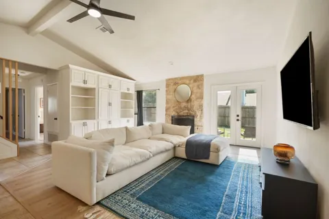 9833 Briar Ridge Drive