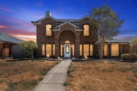 2324 Boardwalk Drive