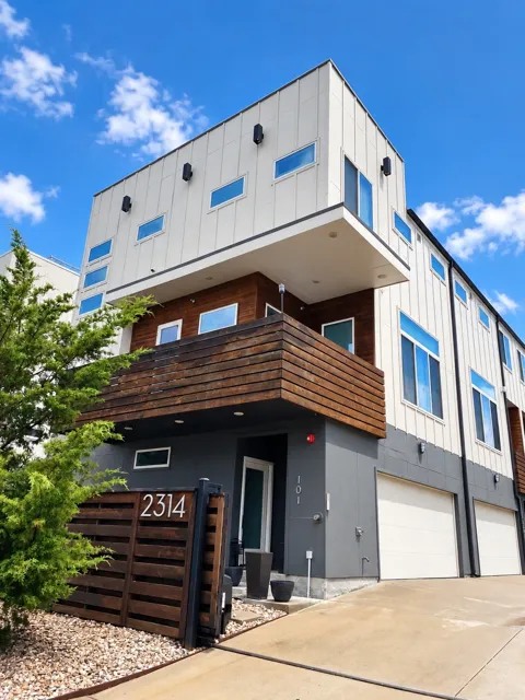 2314 Carroll Avenue #101