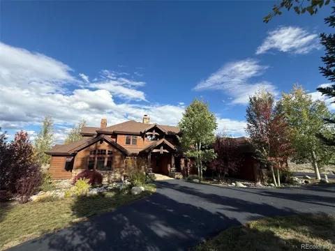876 Stagecoach Drive
