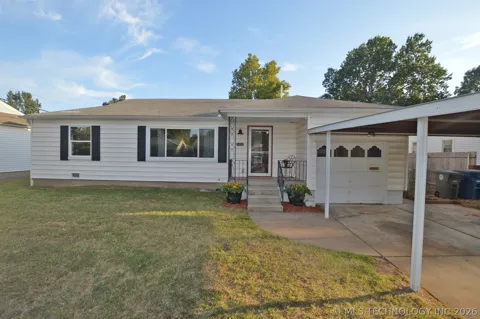 1432 E 50th Street
