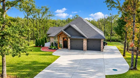 494 Ridgewood Circle