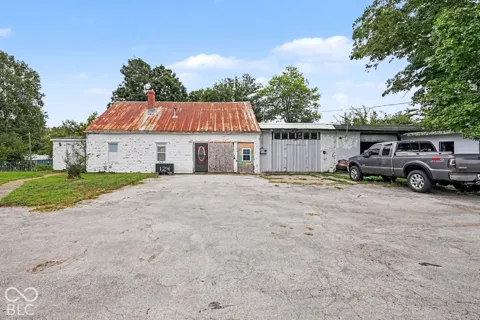124 Old Highway 135 Comm
