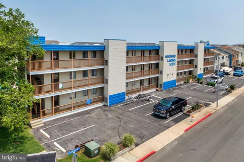 170 CAPTAINS QUARTERS ROAD #3E