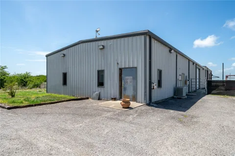 8808 County Road 1458