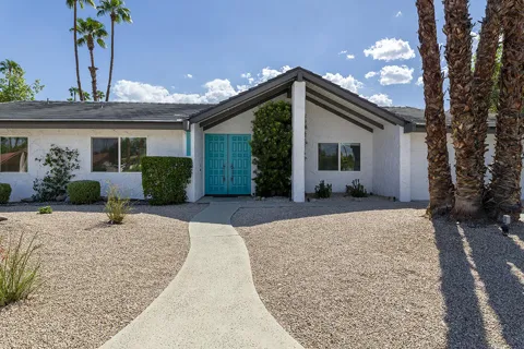 2963 E Orella Circle