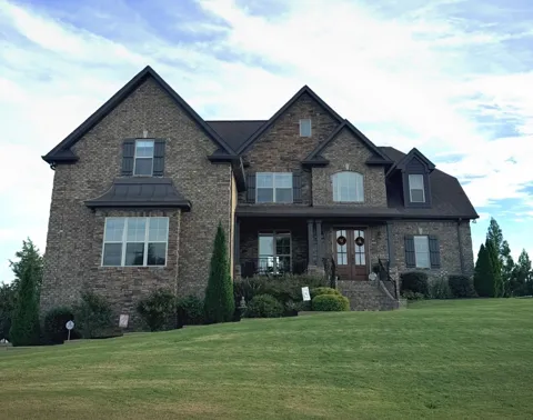27 Morgan Ln
