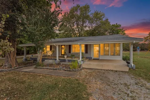 135 Mullins Chapel Rd
