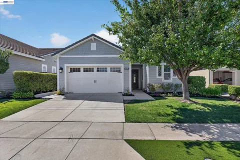 1609 Zinfandel Dr