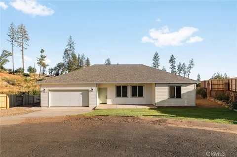 5812 Golden Oaks Road