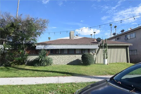 6708 Whitsett