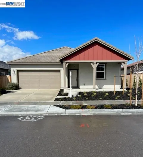 923 OSPREY DR
