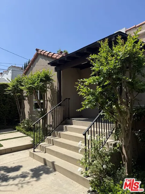 9001 Phyllis Avenue