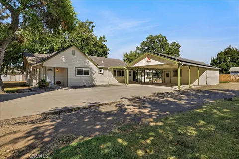658 4th Street