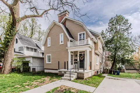 1324 Wells Street