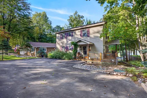 8665 Island Drive ##2