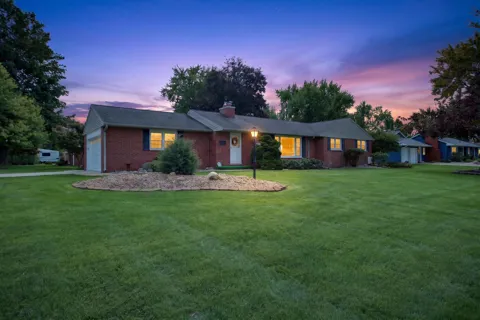 903 Thorntree Boulevard