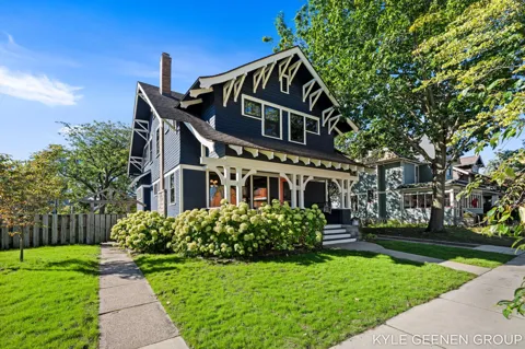 62 W 11th Street