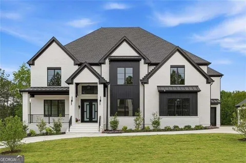 3640 Sky LN