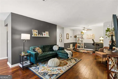 804 Peachtree Forest AVE