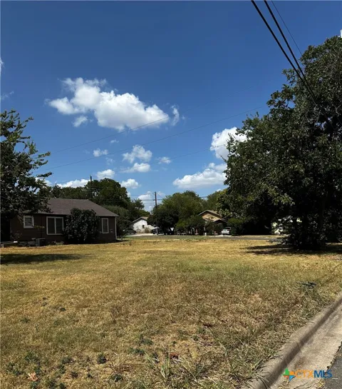711 Henderson Street