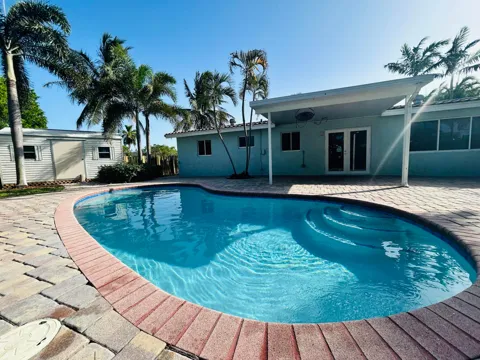 328 SE 6TH AVENUE