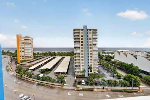 301 OCEAN BOULEVARD #1006