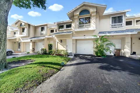 2276 DISCOVERY CIRCLE W #2276